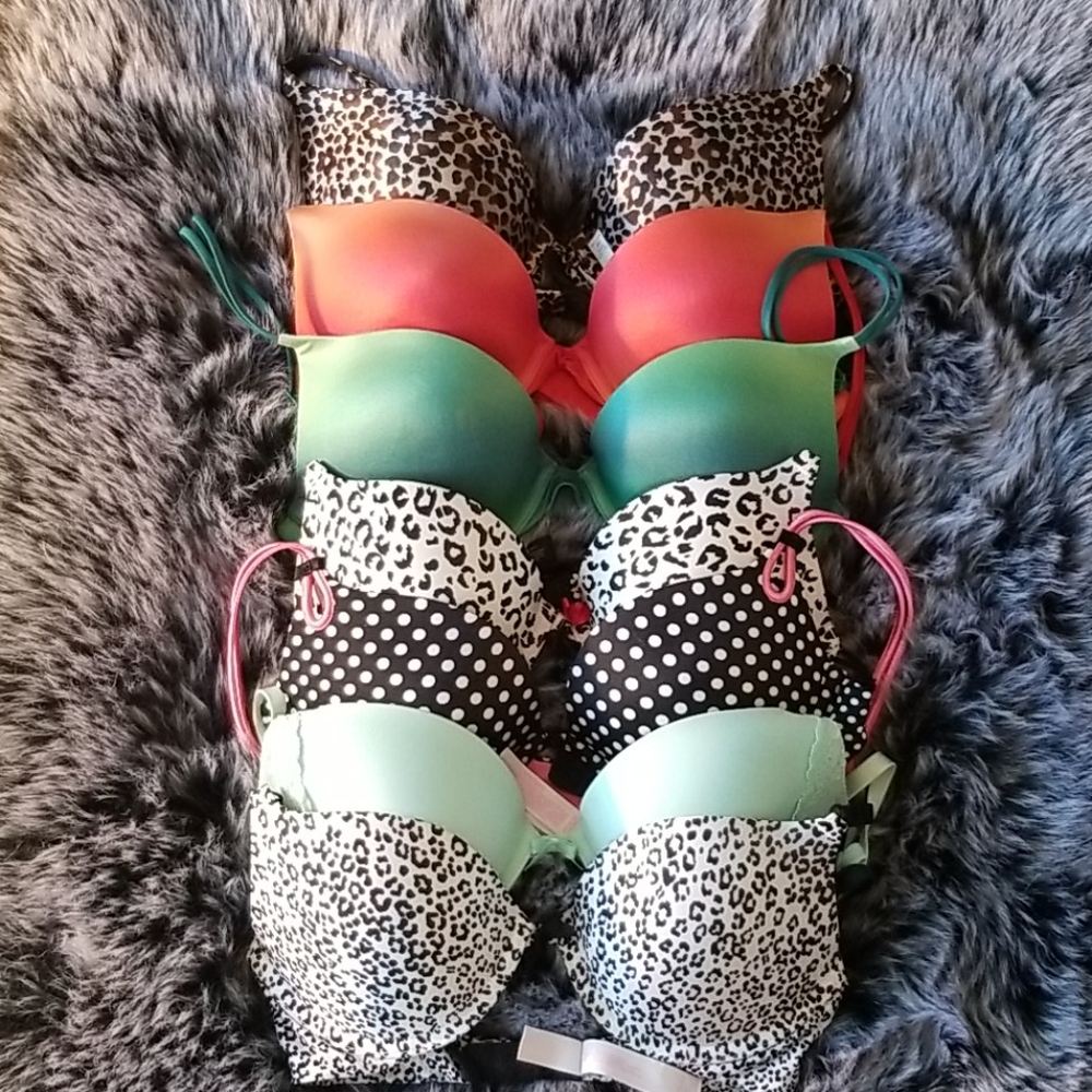 Victoria's Secret push up bras 34B / 32 C